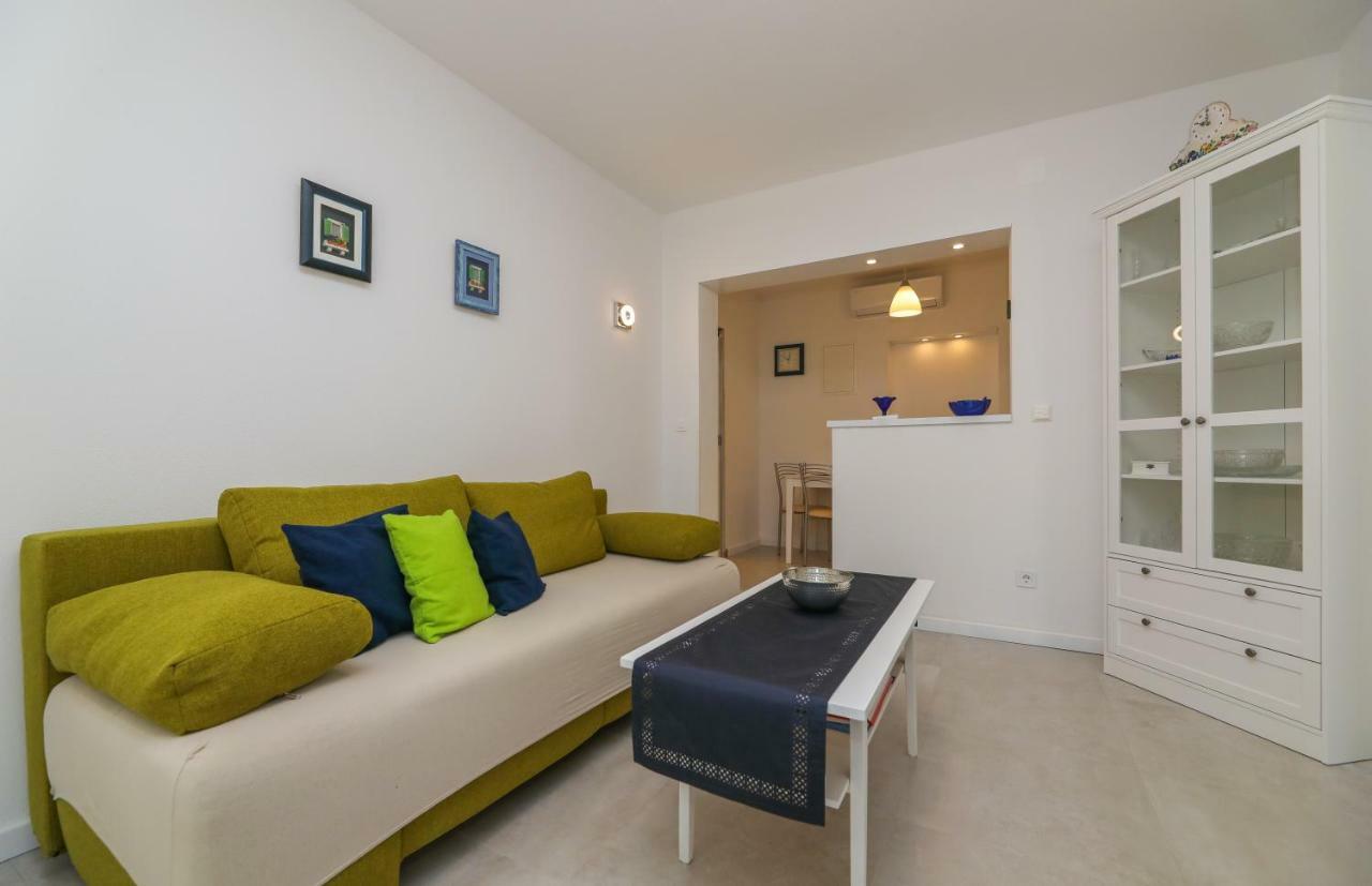 Apartment M&J Supetar Eksteriør billede